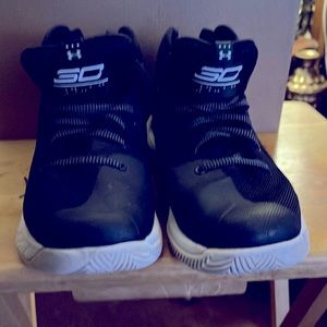Black Under Armour Curry 3